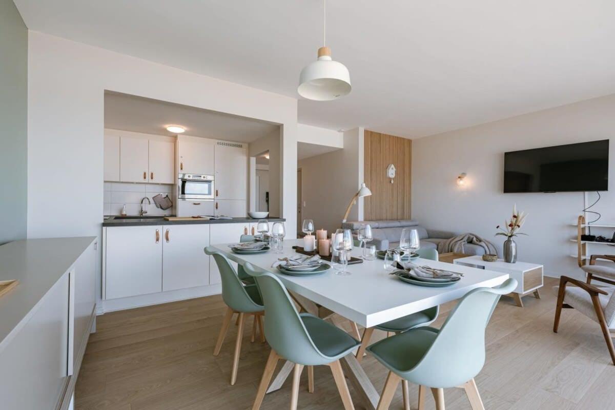 Huswell - Bright Seaview Apartment In Oostende ภายนอก รูปภาพ